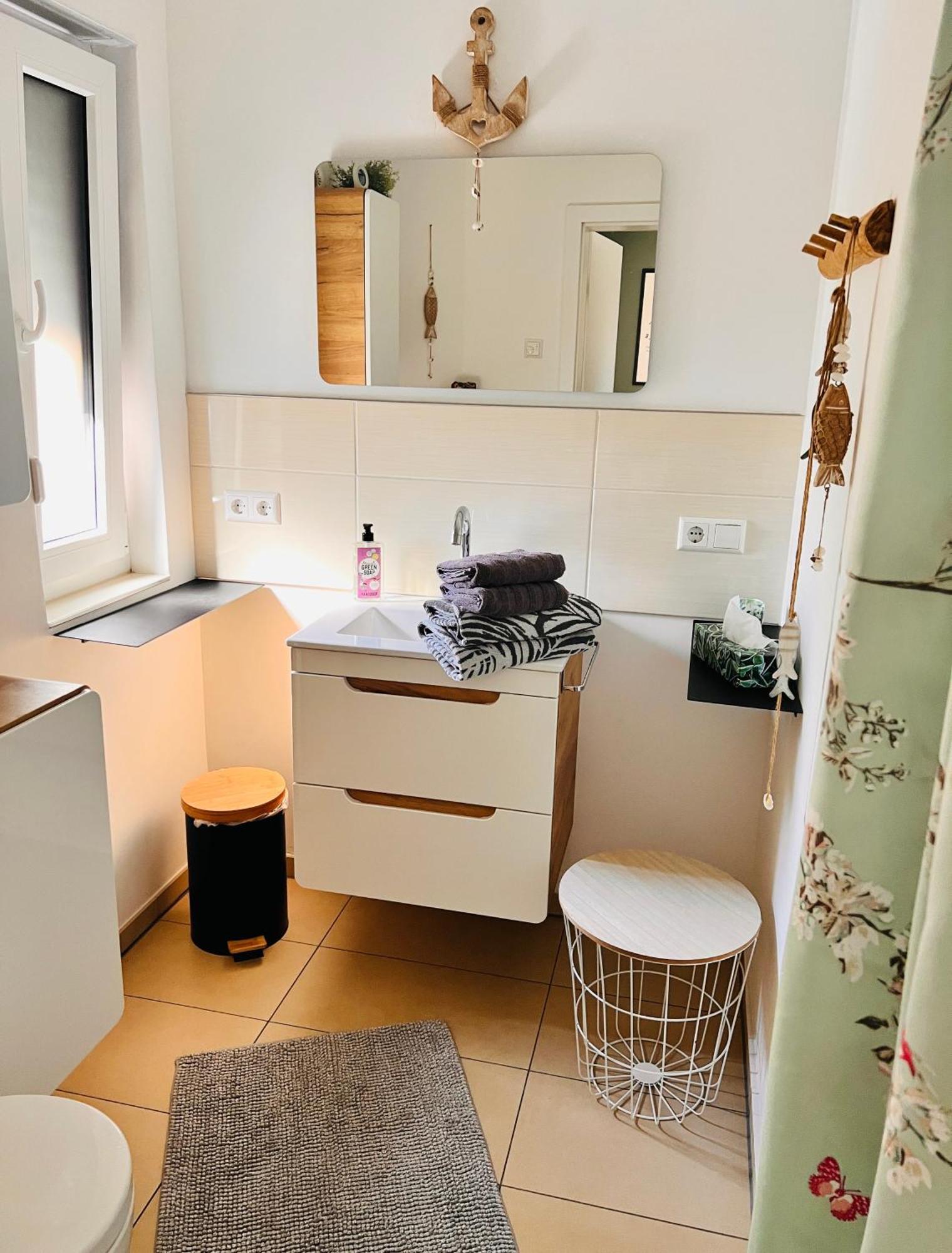 Beehome Euskirchen Bagian luar foto