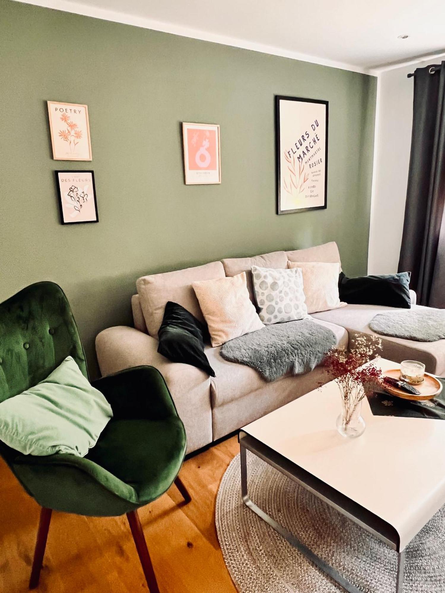 Beehome Euskirchen Bagian luar foto